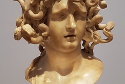 UNE HISTOIRE DE PORTRAITS