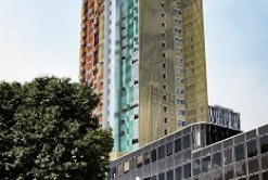 XXIe SIECLE, PARIS OSE LA COULEUR