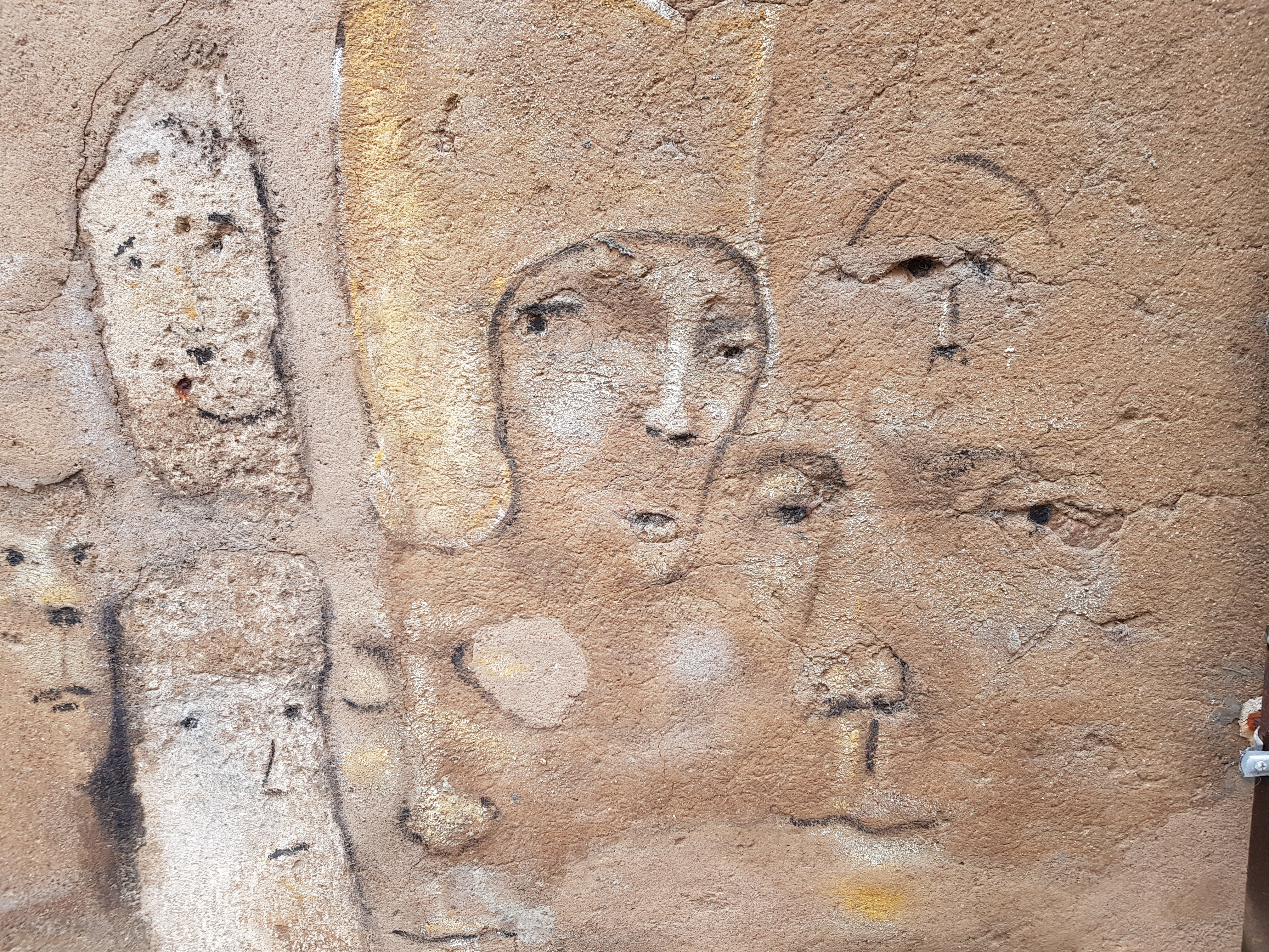 A chacun son don (Vieille rue d'Avallon)
