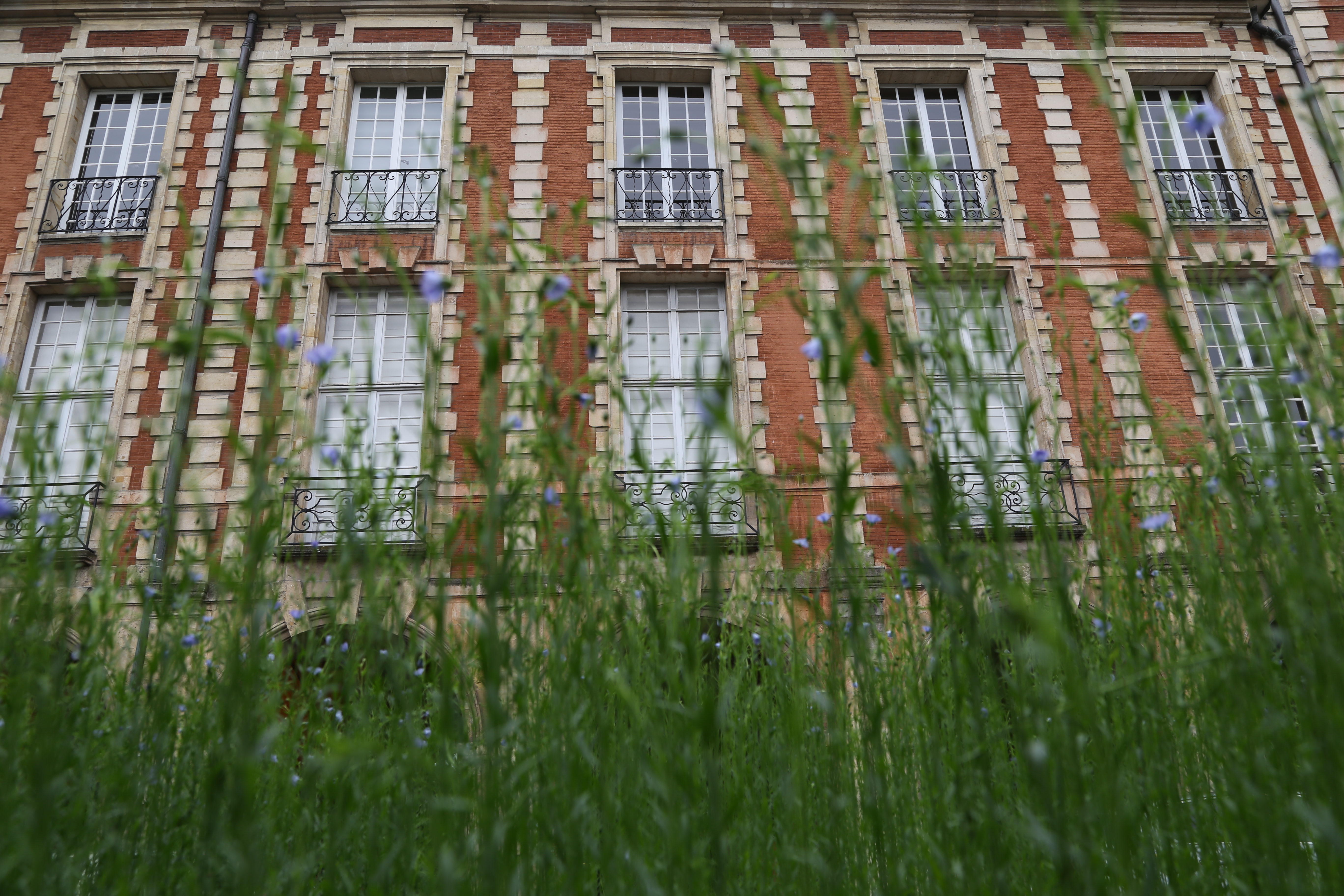 La Methamorphose de la Place des Vosges Paris