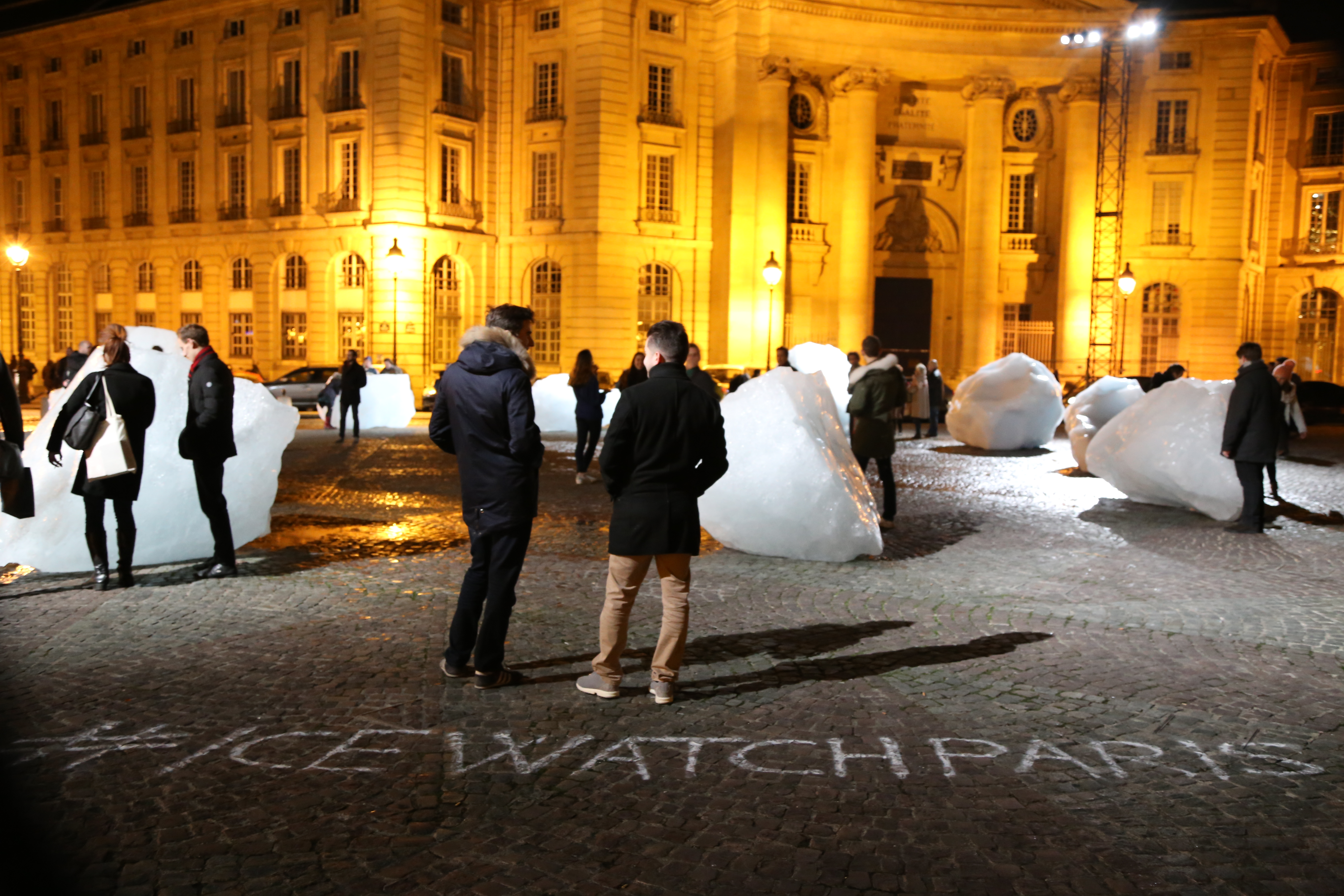 Pantheon Cop 21 Parvis