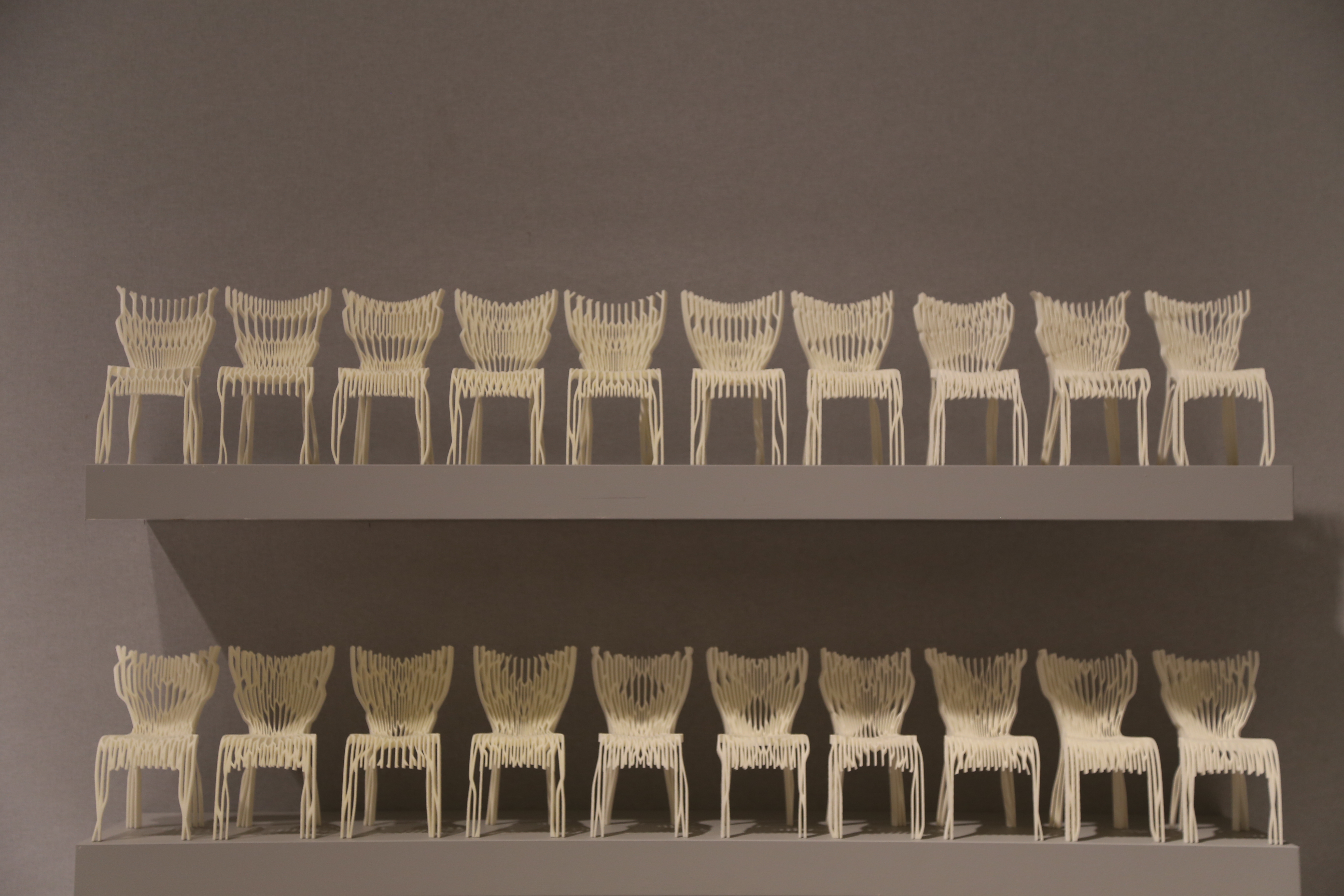 Chaises blanches