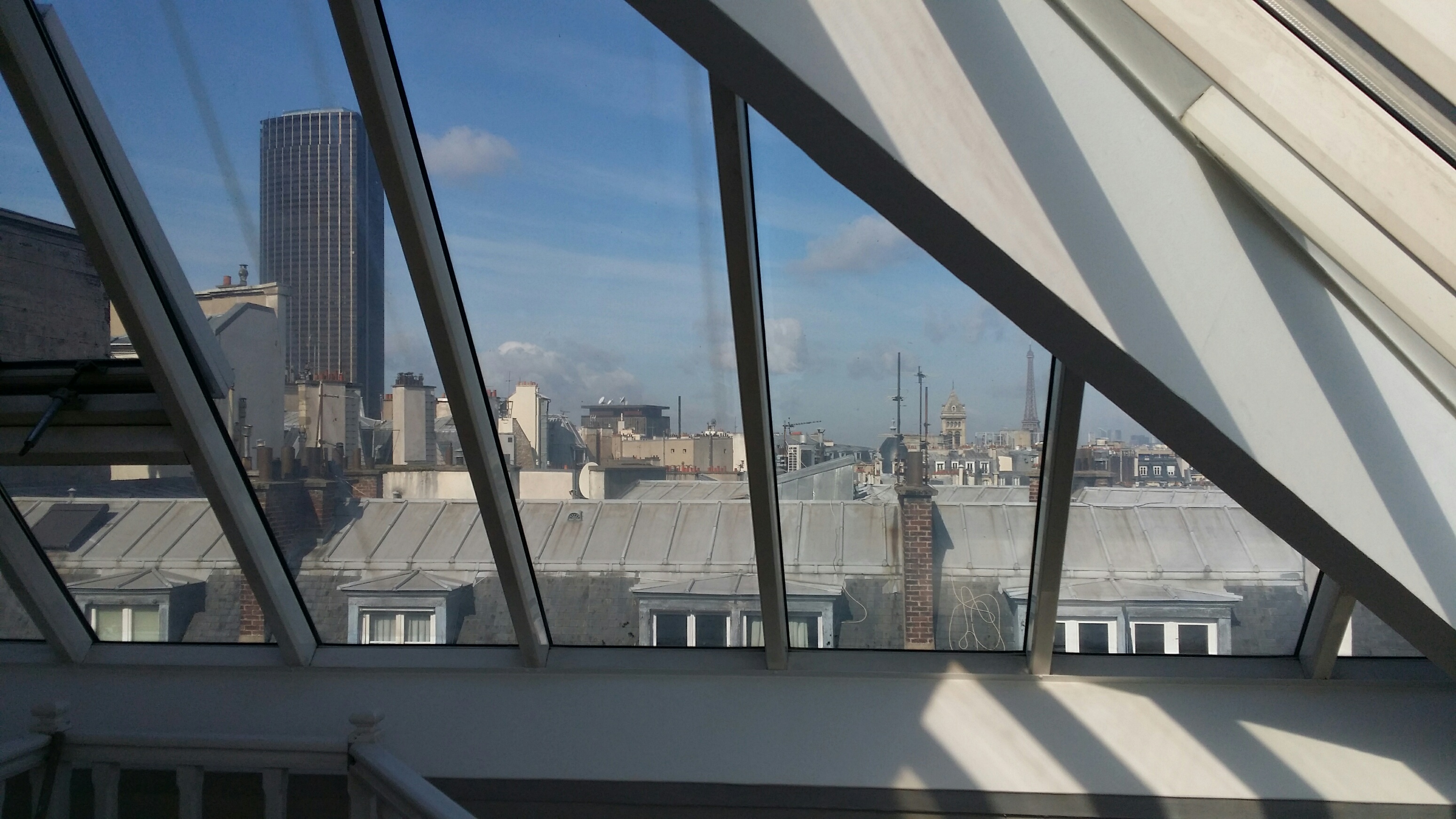 OUVERTURE SUR LA VIE